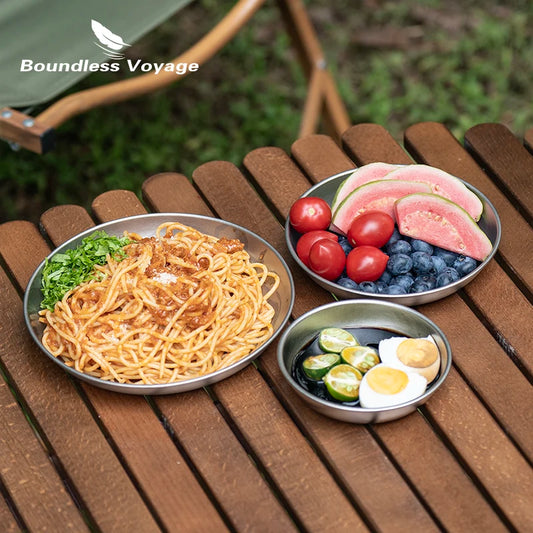 using-titanium-plates-for-camping-picnic-meal