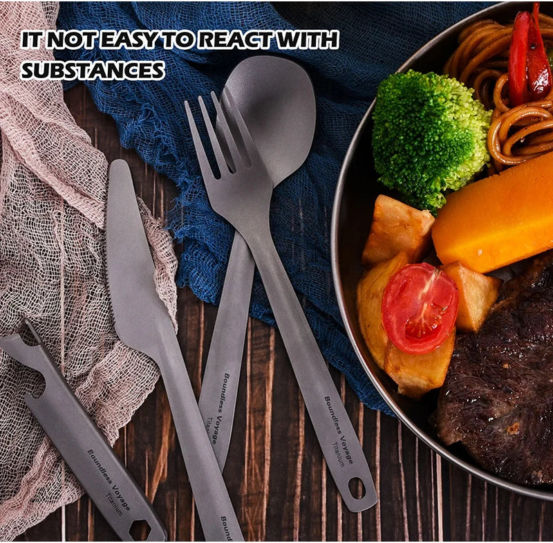 using-titanium-cutlery-set-for-camping-meal