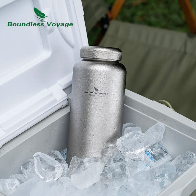 carrying-titanium-water-bottle-on-hiking-backpack