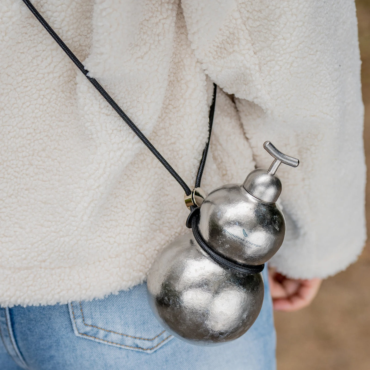 unique-titanium-gourd-shaped-flask-with-shoulder-strap
