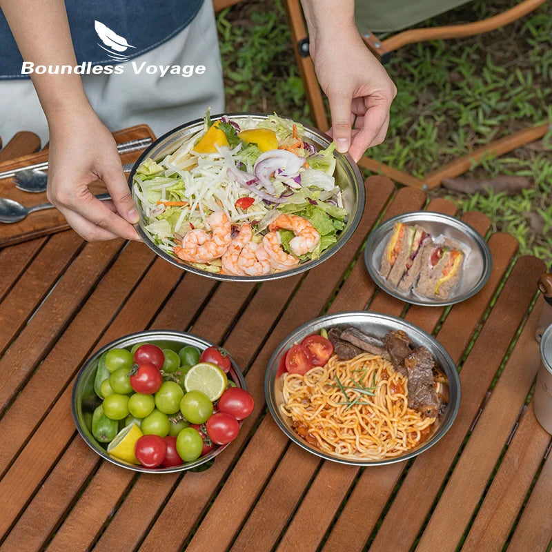 using-titanium-plates-for-camping-meal