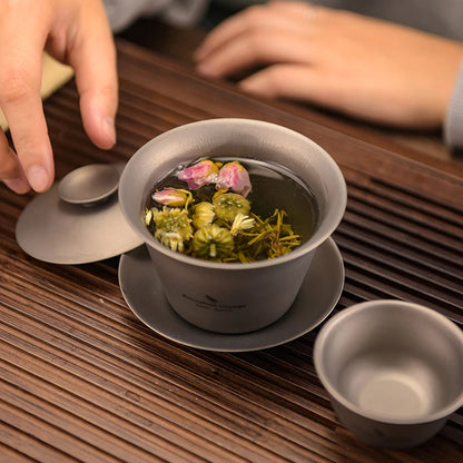 brewing-tea-with-titanium-gongfu-set-at-campsite