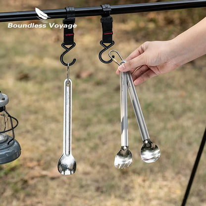 using-long-handle-titanium-spork-for-backpacking-meal