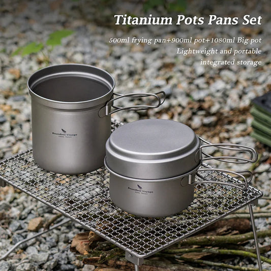 cooking-with-titanium-camping-cook-set-over-campfire