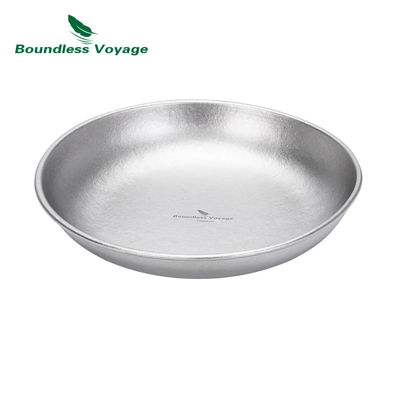 serving-sauces-and-snacks-on-titanium-plates