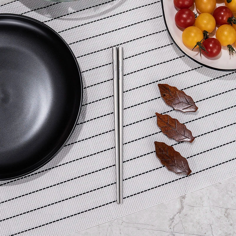 hollow-heat-proof-titanium-chopsticks-for-hot-pot