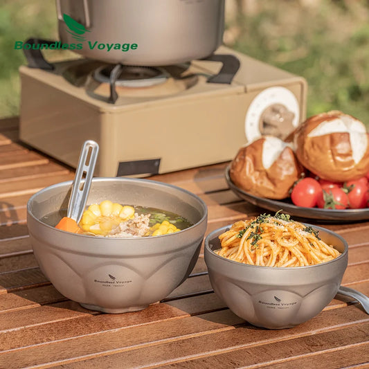 using-titanium-bowls-for-camping-meal