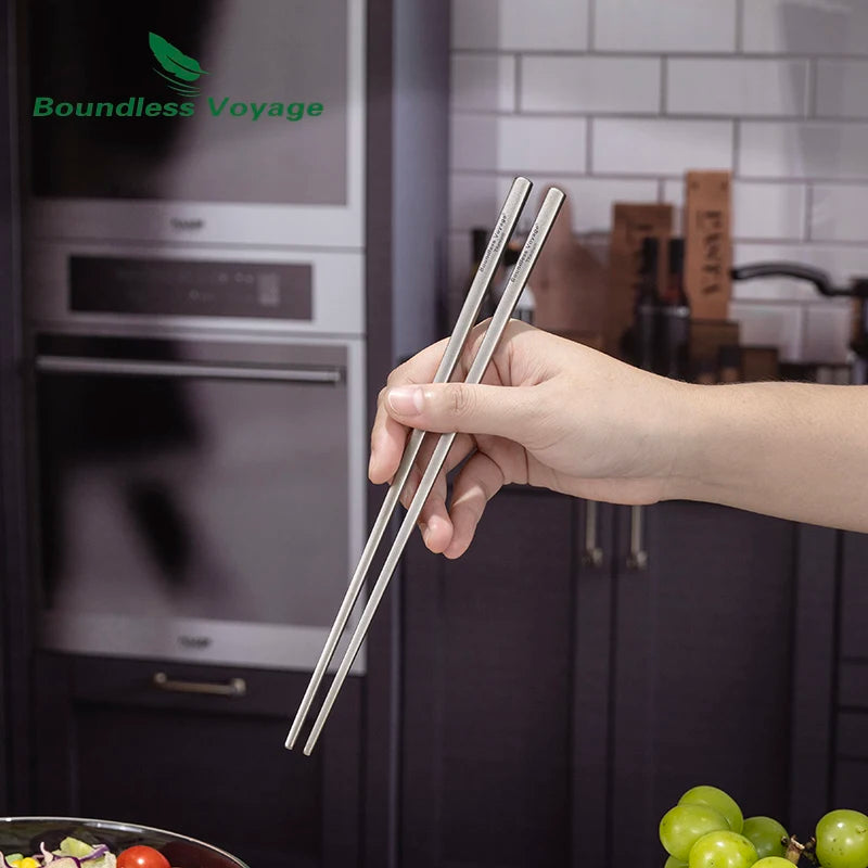 using-titanium-chopsticks-to-pick-up-noodles