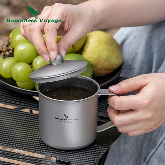 using-titanium-mug-as-pot-for-camping-meal