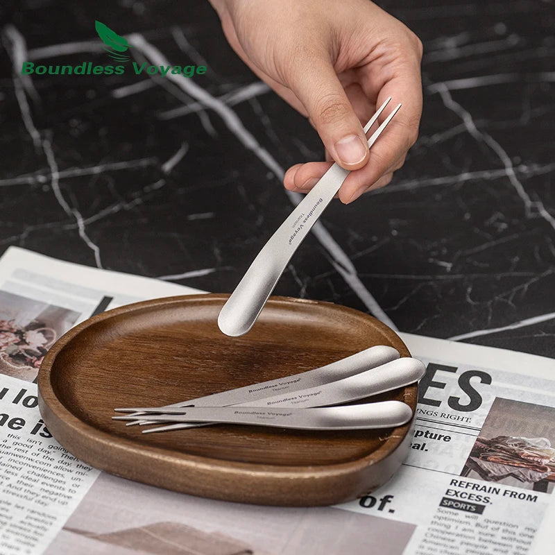 using-titanium-spork-to-eat-camping-meal