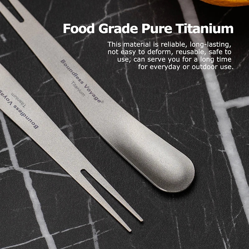 titanium-spork-2-in-1-fork-and-spoon-design