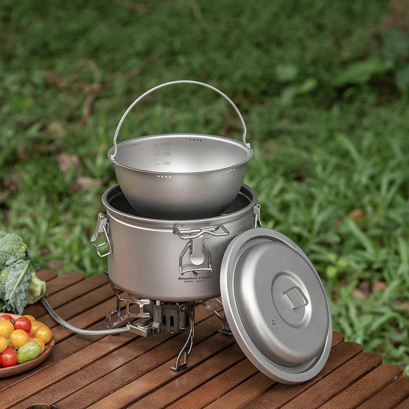 perforated-inner-pot-for-steaming-rice-and-vegetables